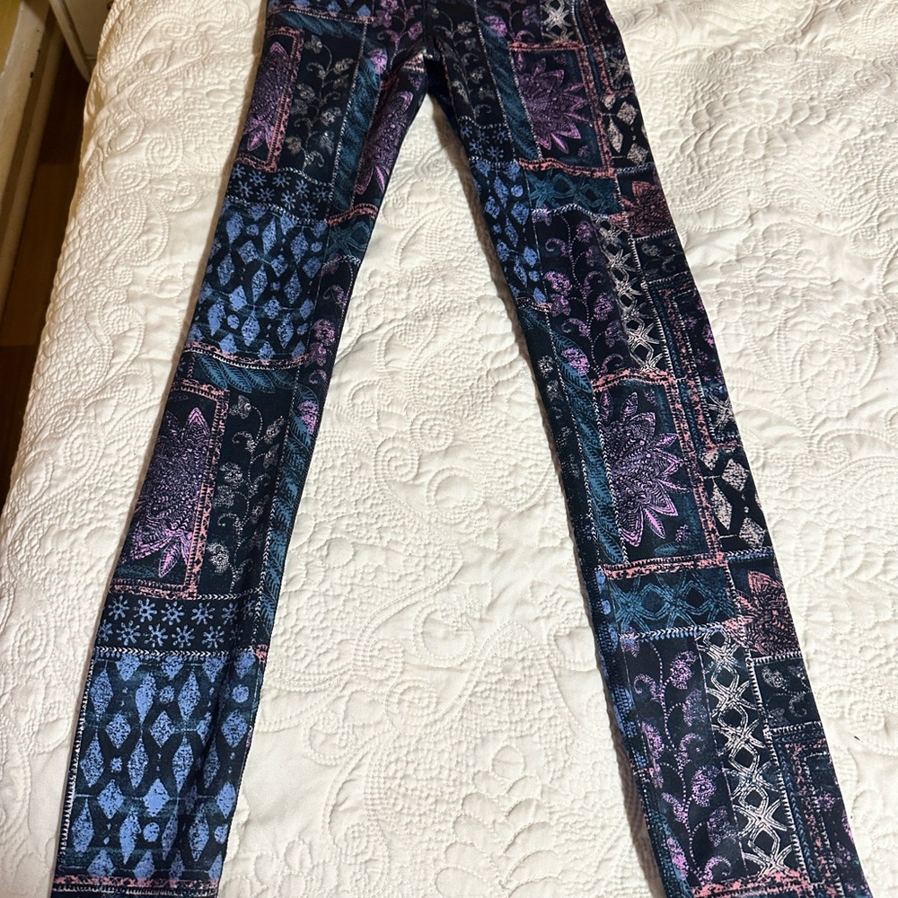 Elegant Women's Patchwork Leggings